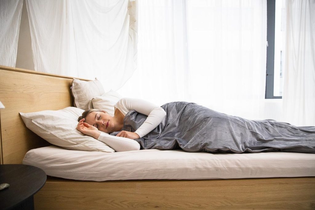 Advies van Matt Sleeps: selecteer het juiste kussen en matras gebaseerd op slaaphouding en persoonlijke behoeften voor betere